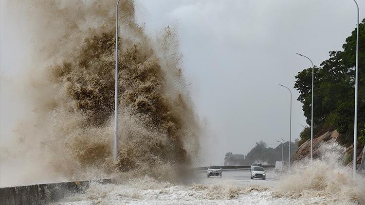 Filipinler ve Tayvan’ı vuran Gaemi Tayfunu Çin’e ulaştı: Yüksek seviyeli afet uyarısı